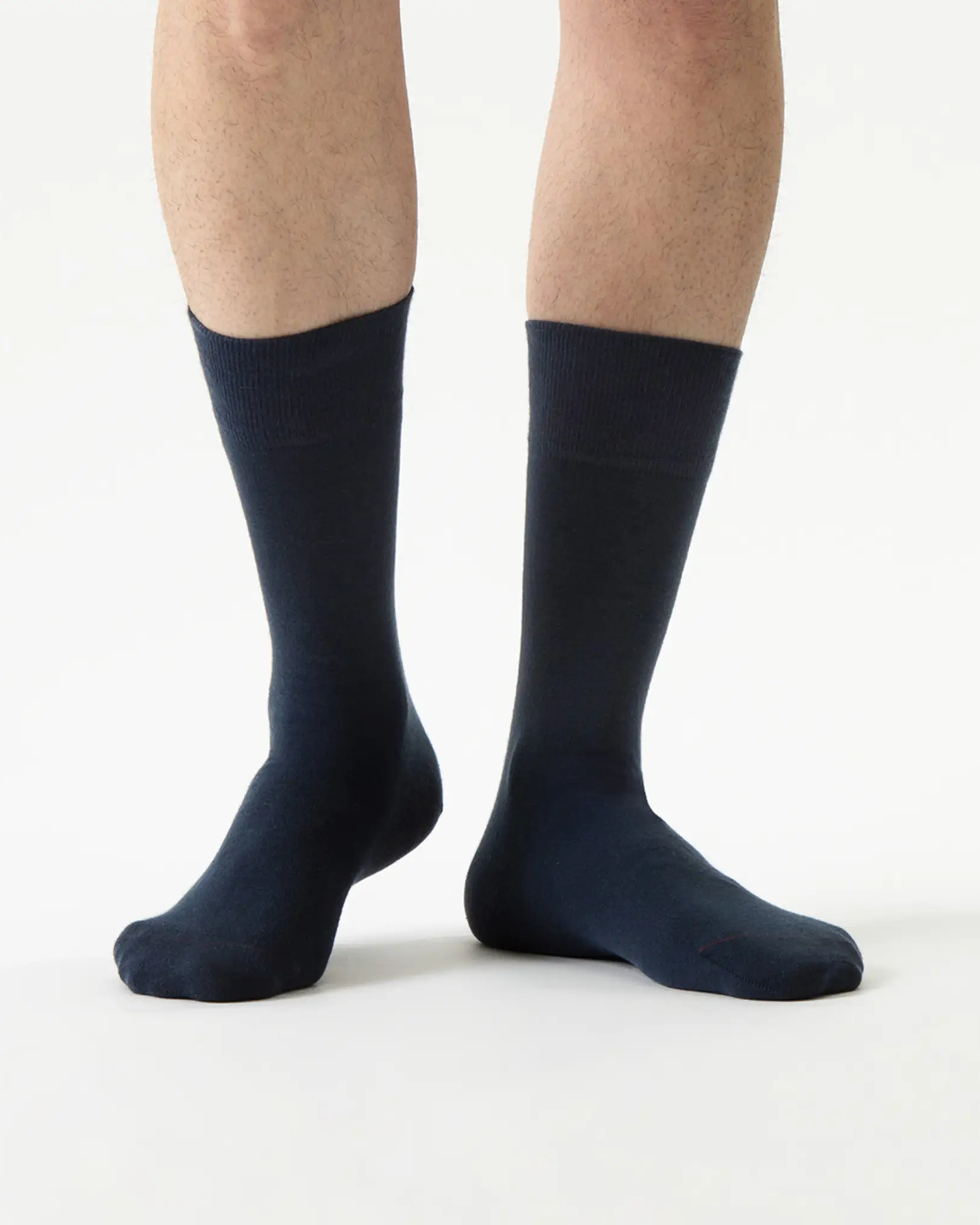 blau-classic-socks-unisex-herren-bein