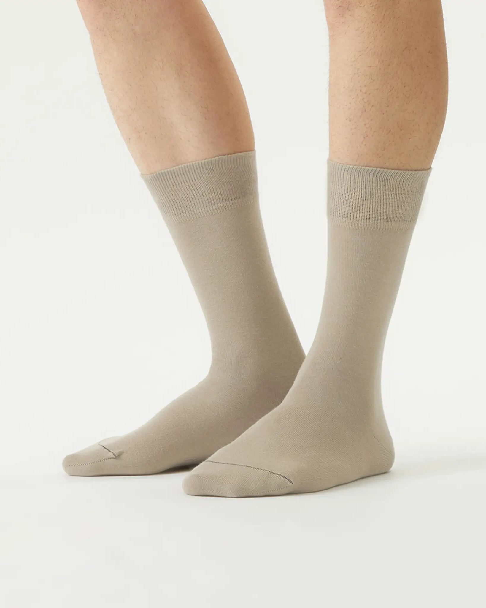 beige-classic-socks-unisex-herren-bein