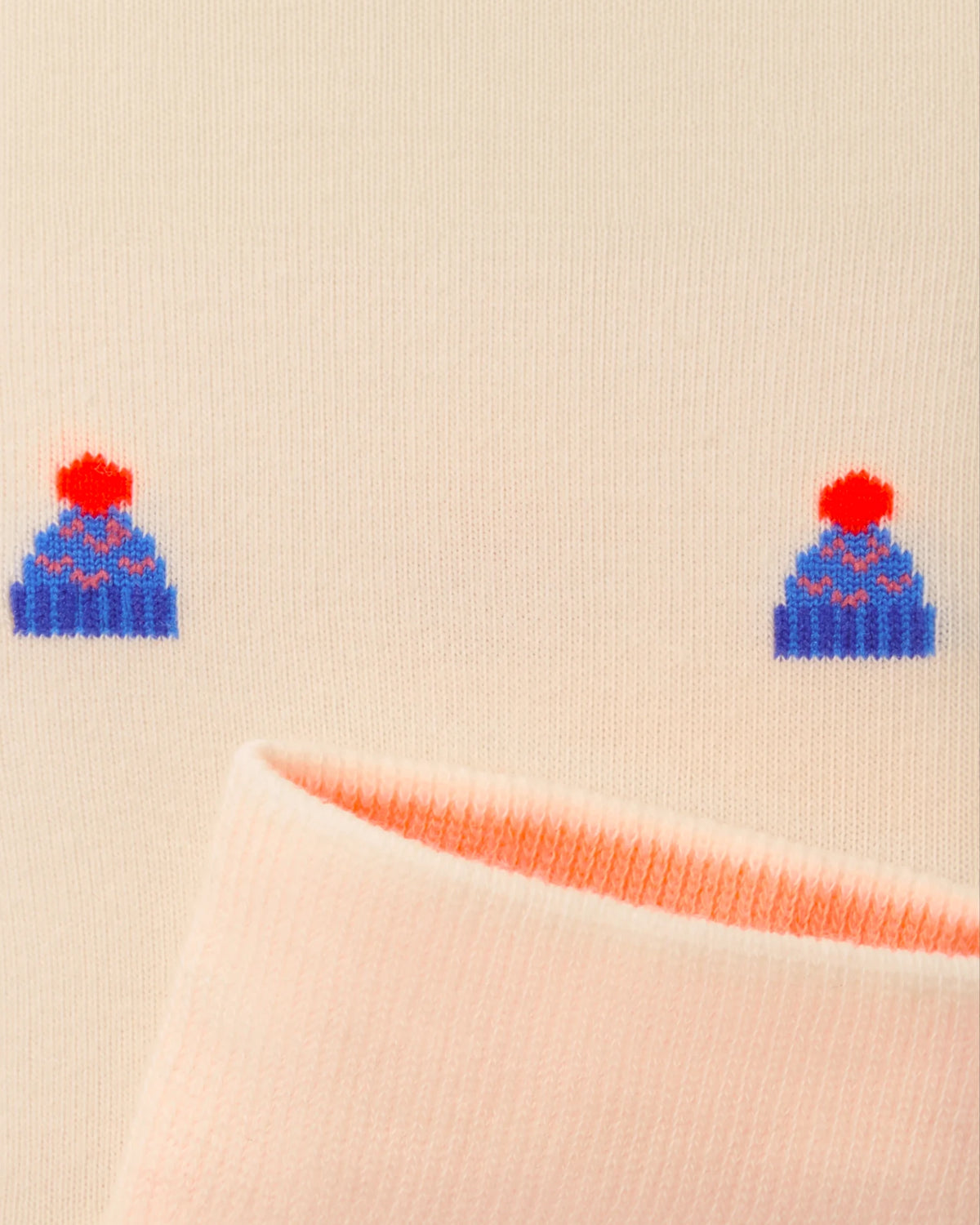 Weihnachtssocken Mütze in Papyrus White – Detail mit Innenbund