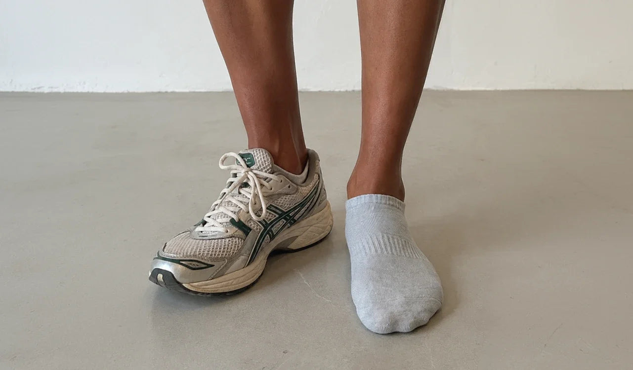 Welche Socken im Sommer? Leicht, luftig & ohne Schwitzfüße