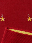 Weihnachtssocken Christbaumkugel in Bordeaux Red – Detail mit Innenbund