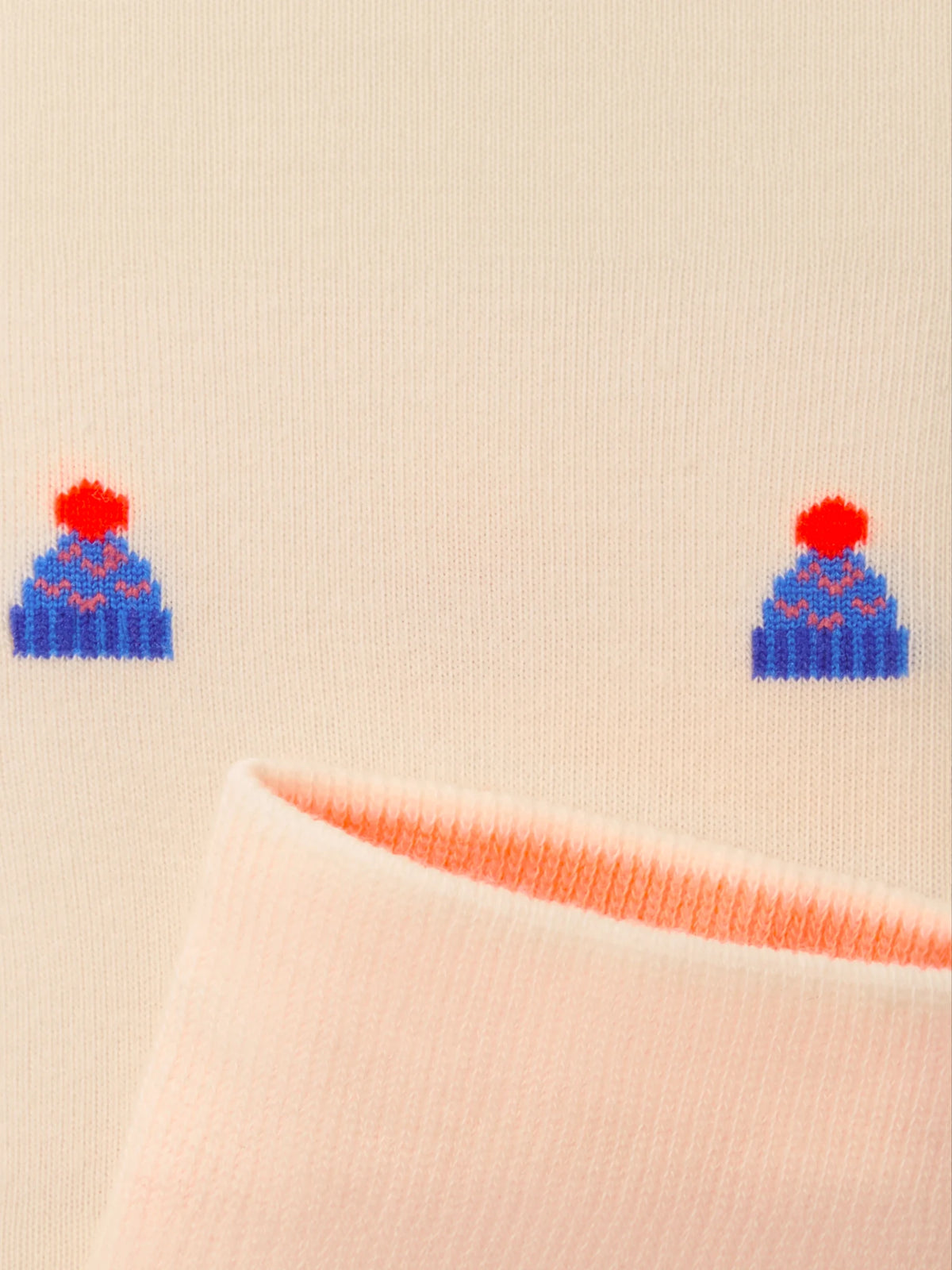 Weihnachtssocken Mütze in Papyrus White – Detail mit Innenbund