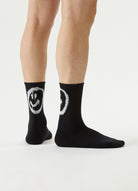 tennis socks black
 tennis socken mit smiley im schwarz Crew style socks, sport socks, sneaker socks, 80s socks, retro socks model